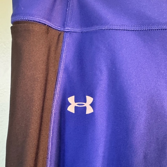 Under Armor, capri leggings , size large. - Picture 3 of 4